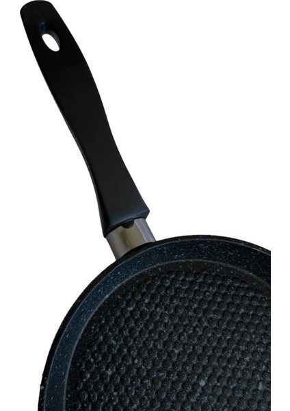 Döküm Tek Kişilik Mini Yumurta / Sos ve Pancake Tavası - 14 cm fırsatları