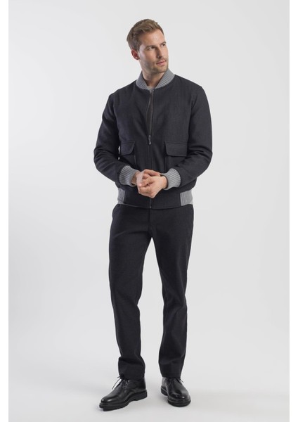 Siyah Comfort Fit Kolej Yaka Çizgili Mont