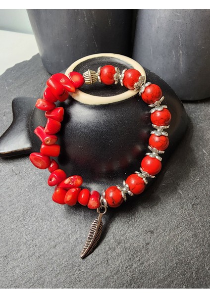 Kırık ve Sıkma Kırmızı Mercan Orjinal Doğal Taş Kadın Bileklik Model-2 / Cilt Güzelliği, Sevgi, Denge, Sağlık fiyatları