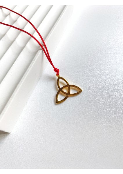 Triquetra Keltsembolü Kolye