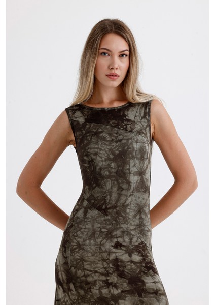 Yırtmaçlı Kolsuz Likralı Viskon Elbise | ELB35734 Haki Batik