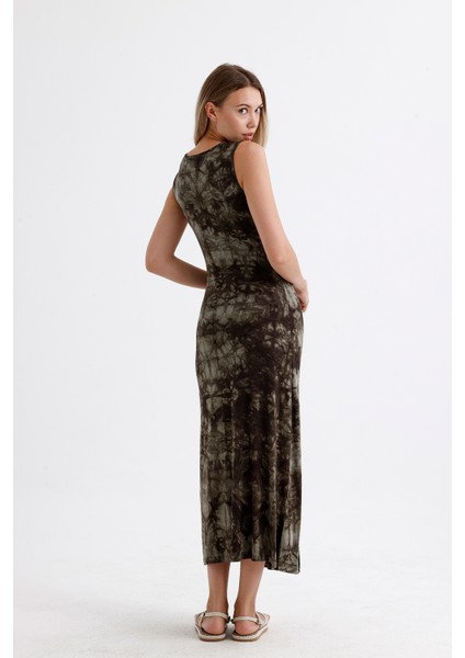 Yırtmaçlı Kolsuz Likralı Viskon Elbise | ELB35734 Haki Batik