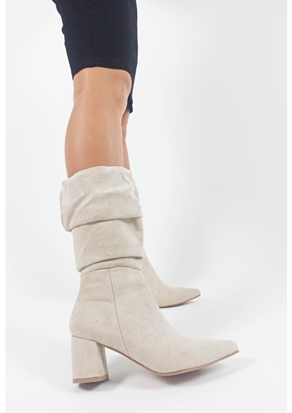 Bej Renk Kalın Topuk Körüklü Diz Altı Kadın Çizme modelleri