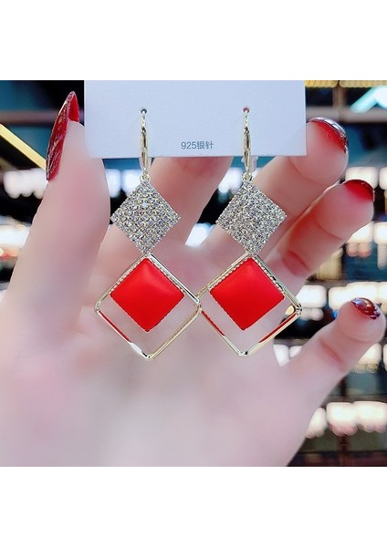 Kadınlar Için Moda Mizaç Uzun Püskül Yaz Popüler Küpeler Süper Parlak Üst Düzey Hafif Lüks Küpeler (Yurt Dışından)