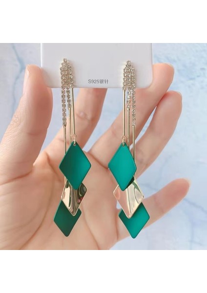 Kadınlar Için Moda Mizaç Uzun Püskül Yaz Popüler Küpeler Süper Parlak Üst Düzey Hafif Lüks Küpeler (Yurt Dışından)