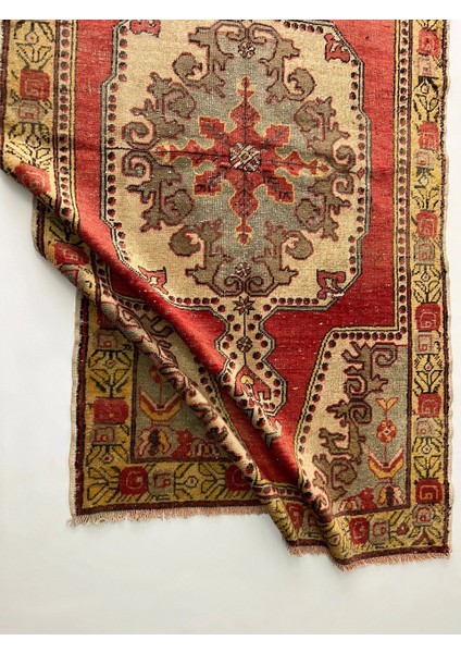 127X223CM Antik Uşak Halısı El Dokuma Canlı Renkli Dekoratif Ender Kilim