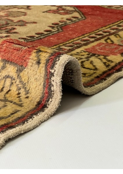 127X223CM Antik Uşak Halısı El Dokuma Canlı Renkli Dekoratif Ender Kilim