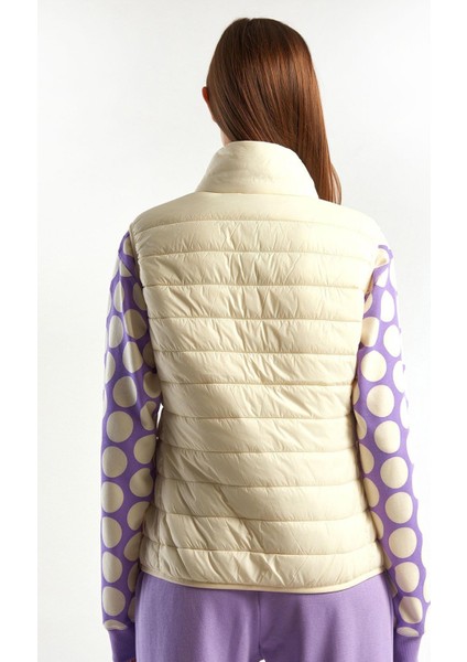 Bn_recycled Polyester Dolgulu Pufa Yelek