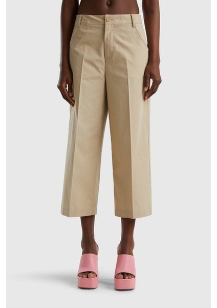 BN_%100 Koton Kısa Geniş Paça Pantolon