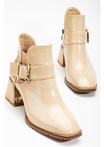 Kadın Topuklu Bot Bej Rugan Tokalı Klasik Vardola Taban