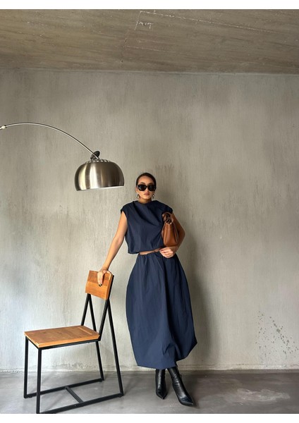 Kadın Lacivert Paraşüt Kumaş Astarlı Tasarım Balon Bluz 28067 fırsatları