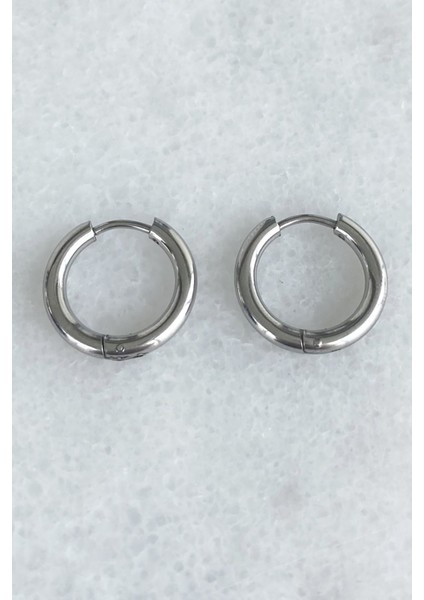 Gümüş Renk Orta Boy Unisex Küpe Hediyelik Trend Şık Küpe