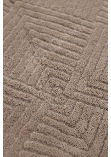 Halı Kahverengi Pramit Kaymaz Saçaklı Oval Kesme Yolluk Kilim Salon Halısı Modelleri modelleri