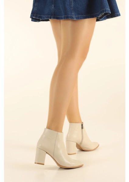 Bej Cilt Sivri Burun 6 cm Kalın Topuklu Şık Günlük Kadın Bot TMD202473 fırsatları