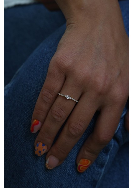 14 Ayar Altın Bagetli Taşlı Günlük Yüzük fiyatları