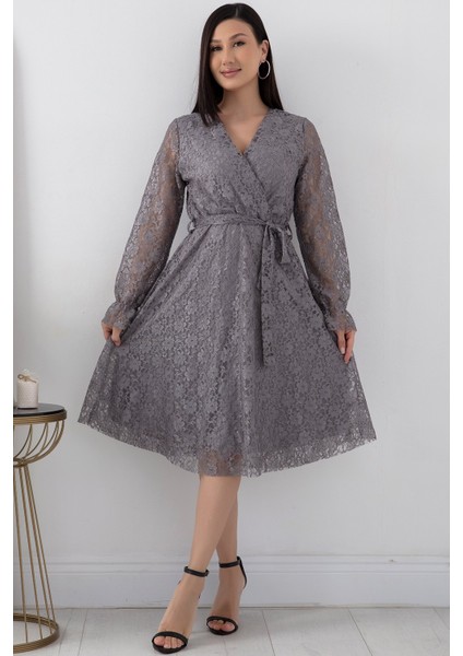 Kruvaze Yaka Kuşaklı Midiboy Dantel Abiye Elbise 13453 fırsatları