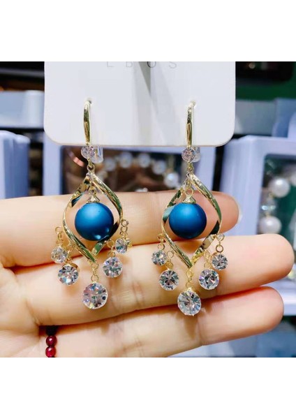 Moda Kedi Gözü Elmas Küpe Kadın Ilkbahar ve Yaz Ince Yeni Stil Işık Lüks High-End Küpe (Yurt Dışından)