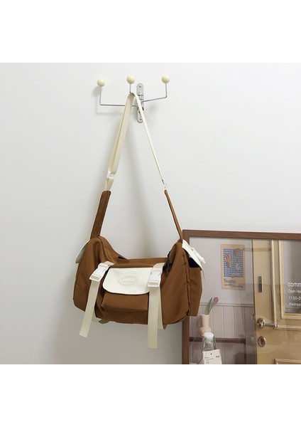Japon Hafif Crossbody Çanta Kadın Büyük Kapasiteli Iş Kıyafeti Tarzı Omuz Askılı Çanta Rahat Tüm Maç Seyahat Çantası Spor Sırt Çantası (Yurt Dışından)