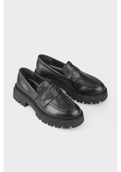 Siyah Deri Kadın Günlük Ayakkabı fiyatları