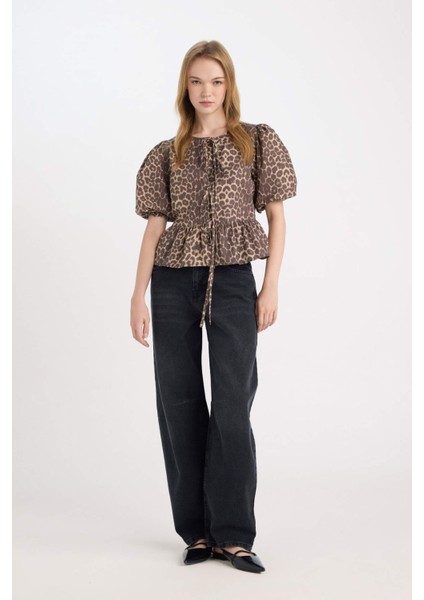 Regular Fit Yuvarlak Yaka Leopar Desenli Önden Bağlamalı Poplin Kısa Kollu Bluz E2670AX24AU