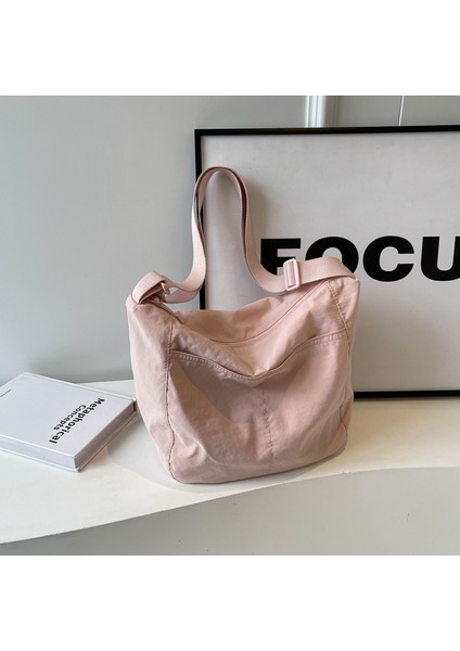 Kadınlar Için Crossbody Çanta 2024 Yeni Moda Marka Rahat Omuz Çantası Büyük Kapasiteli Öğrenci Sınıfı Işe Gidip Gelirken Hafif Seyahat Sırt Çantası (Yurt Dışından)