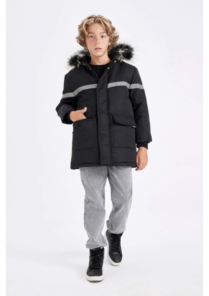 Erkek Çocuk Çıkarılabilir Suni Kürk Yaka Kapüşonlu Pelüş Astar Parka C8786A824WN