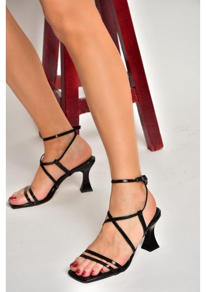 S997441008 Siyah Rugan Kalın Topuklu Kadın Ayakkabı fırsatları