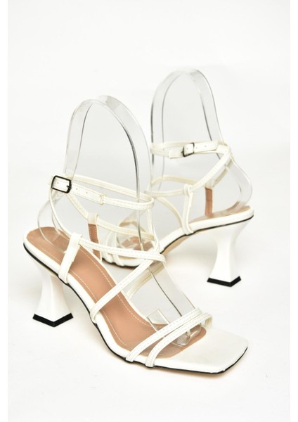S997441009 Beyaz Kalın Topuklu Kadın Ayakkabı indirimleri