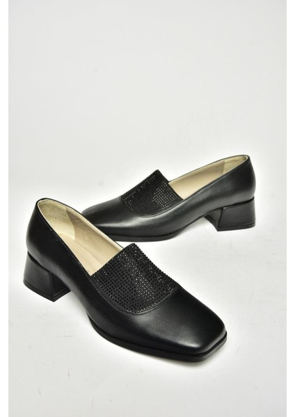 T908014203 Siyah Hakiki Deri Kadın Topuklu Ayakkabı fiyatları