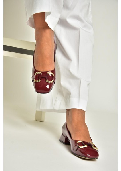 T590122808 Bordo Rugan Alçak Topuklu Kadın Ayakkabı fiyatları