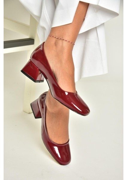T752827008 Bordo Rugan Alçak Topuklu Kadın Ayakkabı modelleri