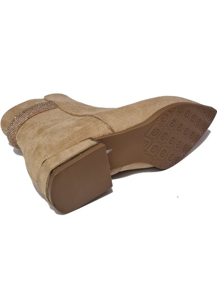 Arkaya Doğru Taşlı Kısa Topuklu Kadın Bot 248118 fırsatları