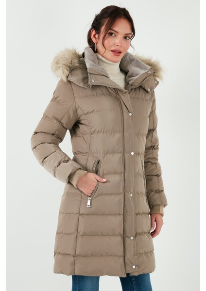 Regular Fit Çıkarılabilir Kapüşonlu Fermuarlı Cepli Şişme Mont Bayan Mont 497EMİLY