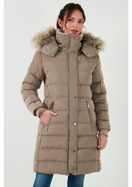 Regular Fit Çıkarılabilir Kapüşonlu Fermuarlı Cepli Şişme Mont Bayan Mont 497EMİLY indirimleri