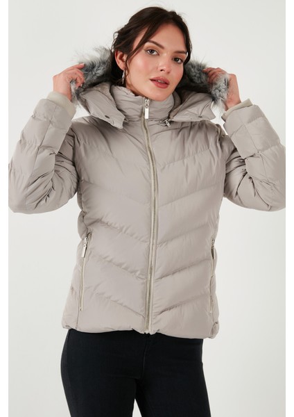 Regular Fit Çıkarılabilir Kapüşonlu Fermuarlı Cepli Şişme Mont Kadın Mont 497DİNA fırsatları
