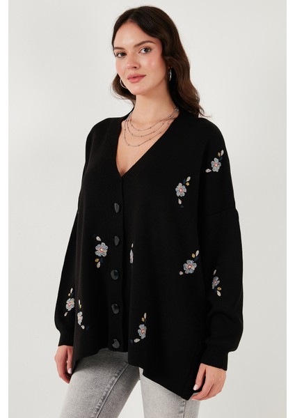Çiçek Işlemeli Oversize Fit V Yaka Düğmeli Hırka Bayan Hırka 4616191 modelleri