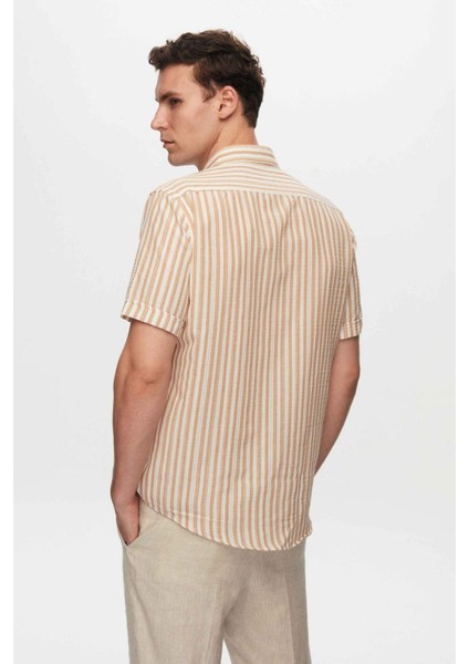 Slim Fit Bej Gofre Çizgili Kısa Kollu Yazlık Gömlek 8HC02ORT04265