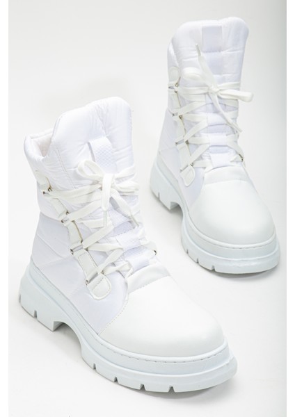 Kadın Beyaz Kalın Termo Taban Bağcıklı Kar Botu