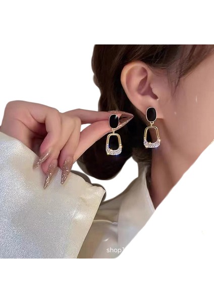 Runkaitongkore Tarzı Kamelya Tarzı Delinmemiş Küpe Inci Çiçek Dama Tahtası Elmas Küpe Kadınlar Için (Yurt Dışından)