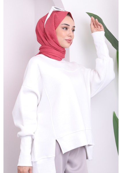 Ekru Bisiklet Yaka Üç İplik Basic Sweat