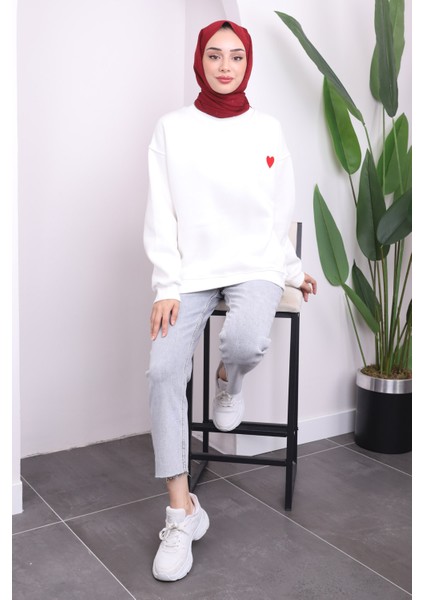 Ekru Nakış İşlemeli Üç İplik Sweat fiyatları