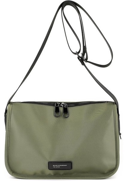 Erkek Çantası 2024 Yeni Erkek Naylon Omuz Crossbody Çanta Su Geçirmez Taşınabilir Küçük Kare Çanta Basit Gündelik Iş Işe Gidip Gelme (Yurt Dışından)