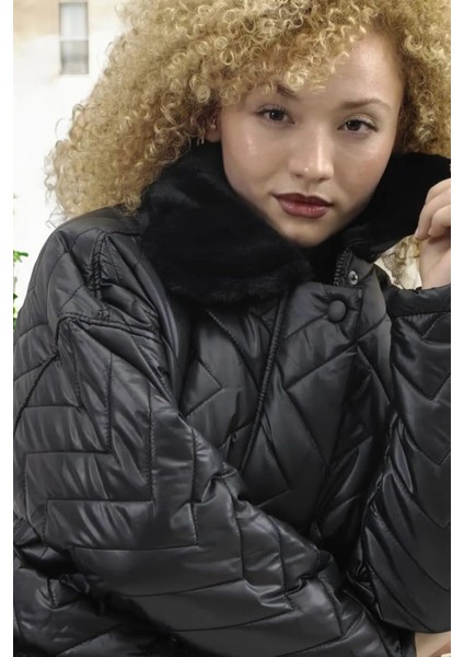 Peluş Yaka Detay Beli Lastikli Astarlı Kapitone Mont fırsatları