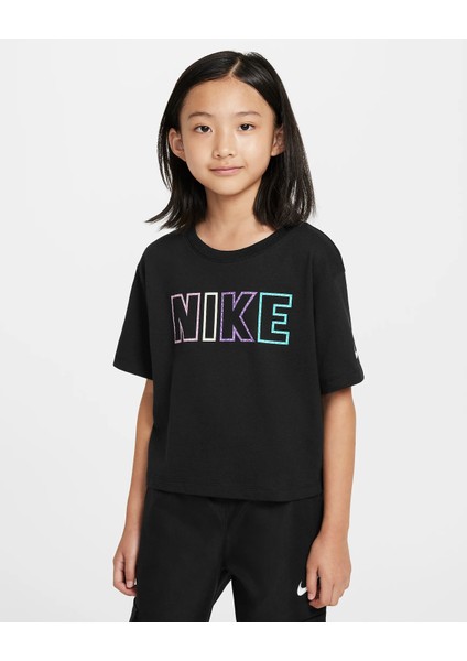 Nıke Femme Pop Tee Crop Kız Çocuk Kısa Tişört indirimleri
