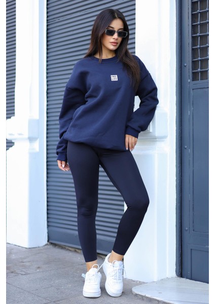 Kadın Lacivert Free Life Baskılı 0 Sıfır Yaka Oversize Salaş Bol Kesim Polar Sweatshirt