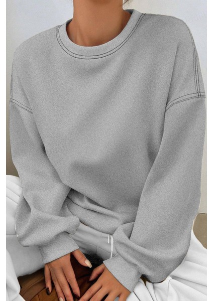 Kadın Dikiş Detaylı Gri Basic 0 Sıfır Yaka Düz Oversize Salaş Bol Kesim Polar Sweatshirt