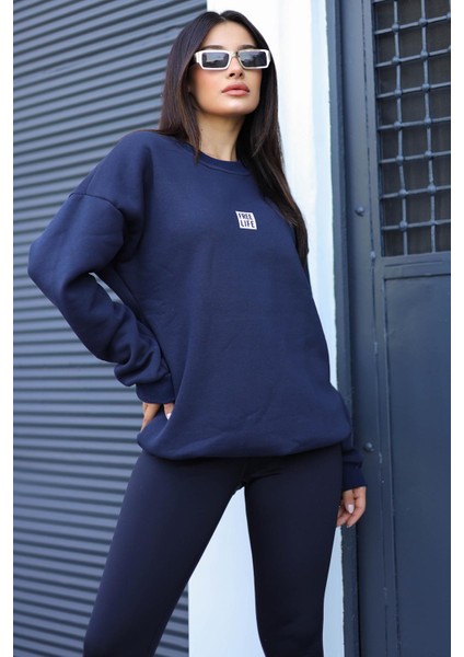Kadın Lacivert Free Life Baskılı 0 Sıfır Yaka Oversize Salaş Bol Kesim Polar Sweatshirt fırsatları