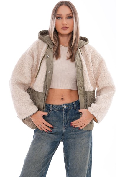 Kadın Kapüşonlu Cebi Kapitoneli Peluş Detaylı Çıtçıt Kapamalı Mont 245108 -