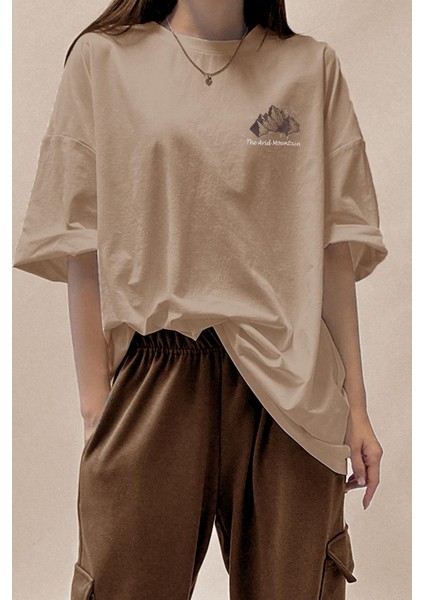 Teenage Millionaire Kadın Arid Mountain Camel Oversize Salas T-Shirt fiyatları