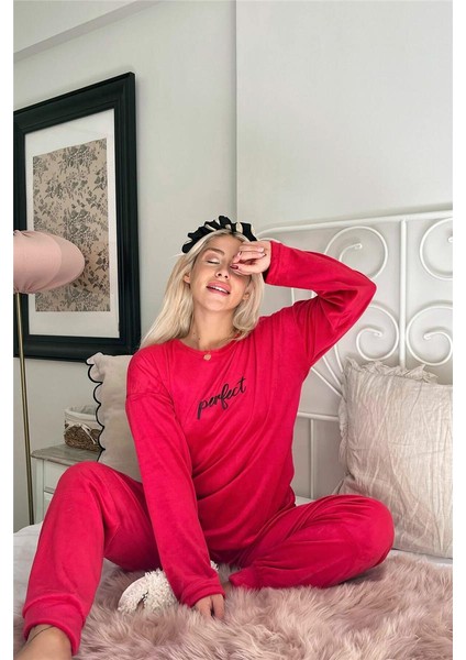 Kırmızı Perfect Desenli Exclusive Kadife Kadın Pijama Takımı